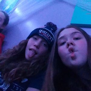 Meet your Posher, Izzy